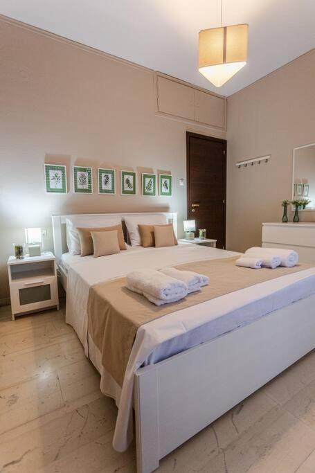 Cozy Seaside Penthouse With Sea & Mountain View. Apartment Volos Bagian luar foto