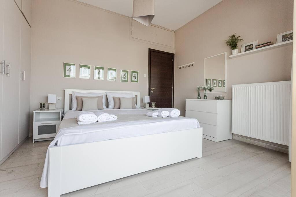Cozy Seaside Penthouse With Sea & Mountain View. Apartment Volos Bagian luar foto
